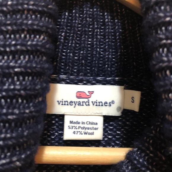 Vineyard Vines Sweater - Picture 4 of 5